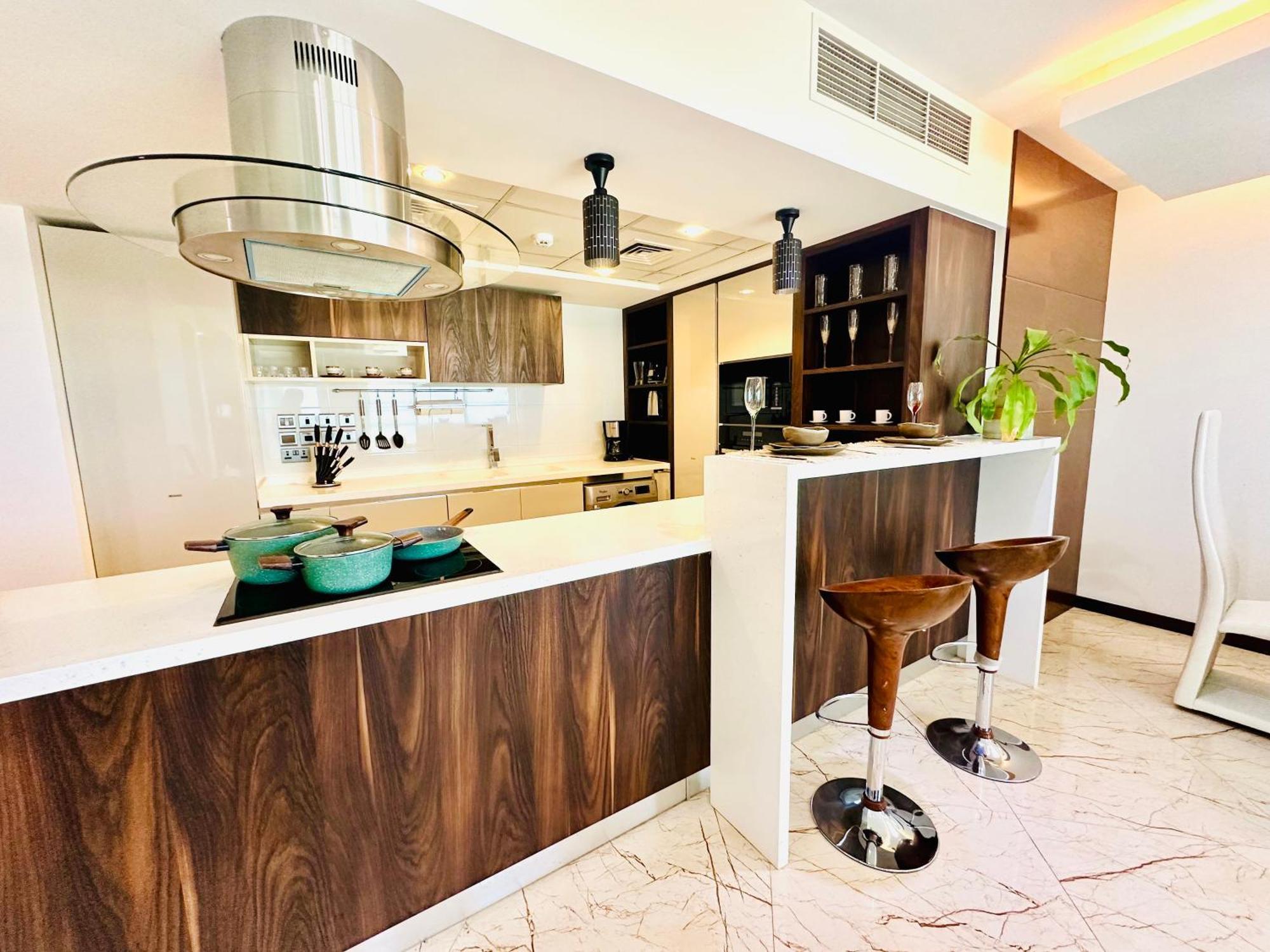 Saxophone Suites Muharraq Exterior foto